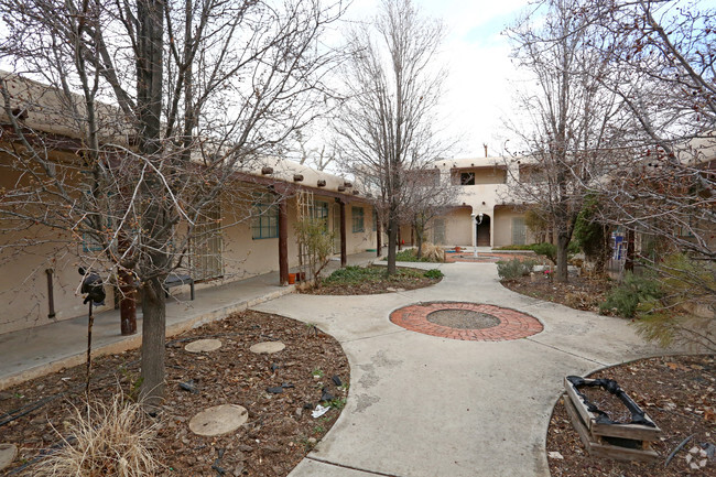 Building Photo - Coal/Sycamore Apartments