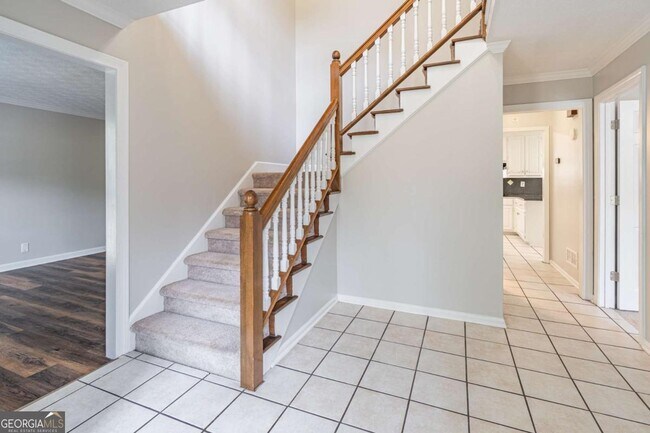 Foto del edificio - 736 Singley Dr