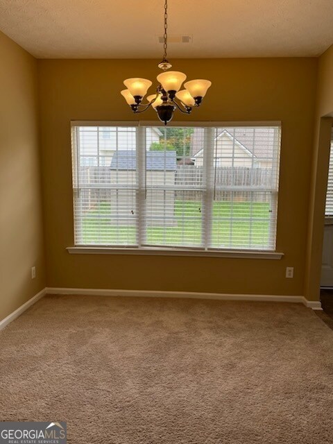 Foto del edificio - 74 Roxbury Ln