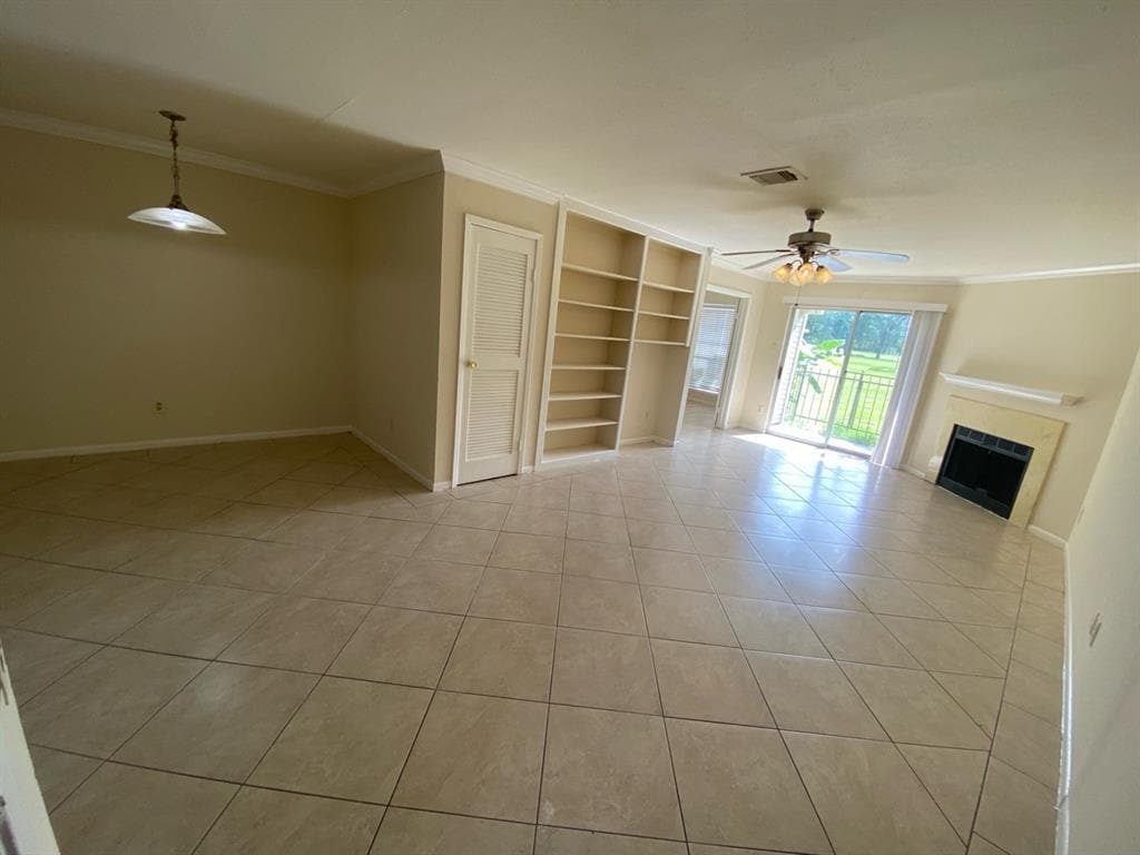 Foto principal - 6666 Harbor Town Dr