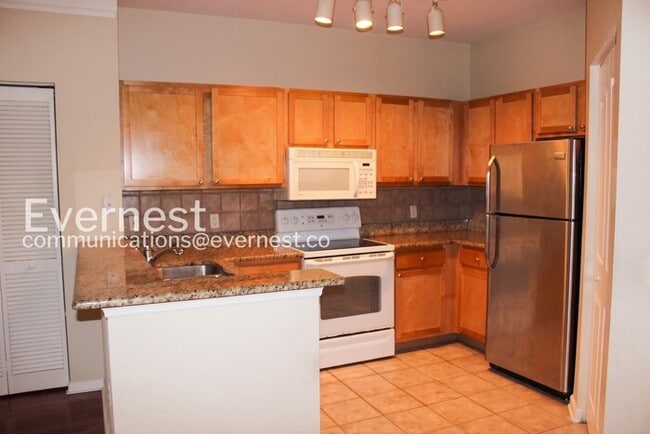 Building Photo - 4207 S Dale Mabry Hwy