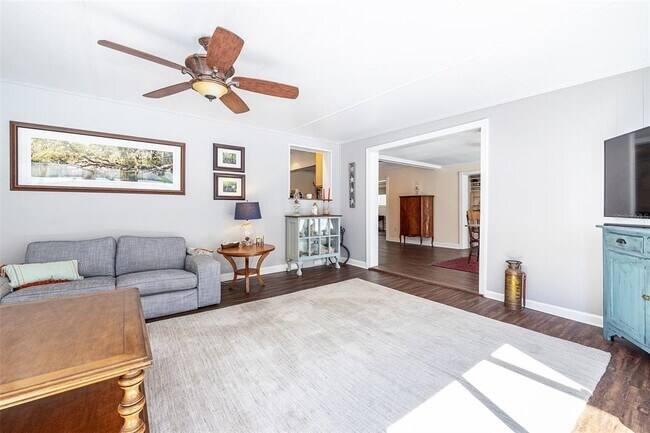 Foto del edificio - 4216 W Watrous Ave