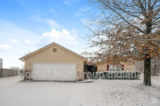 Building Photo - 108 Camelia Ct