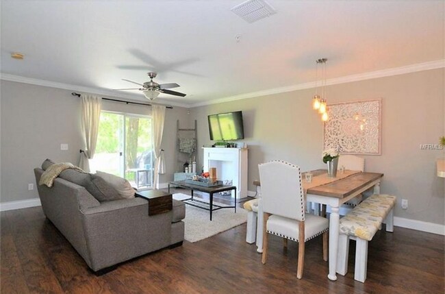 Foto del edificio - 161 Sterling Springs Ln