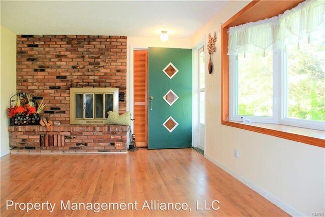 Building Photo - 4149 Apulia Rd