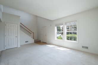 Building Photo - 218 Daltrey Ct