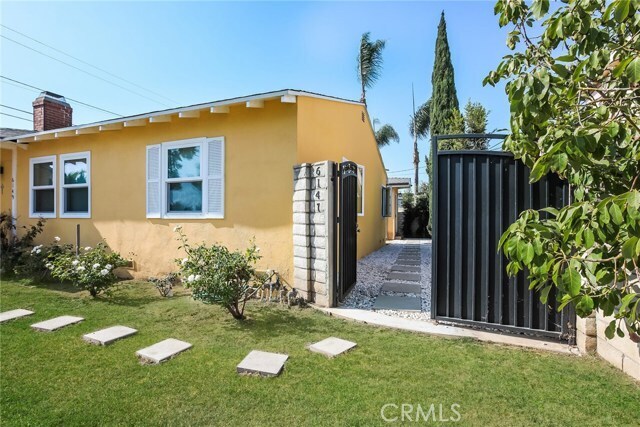 Primary Photo - 6147 Will Rogers St