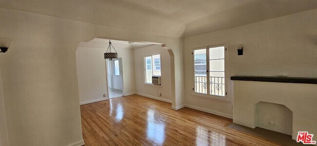 Foto del edificio - 1135 Cardiff Ave