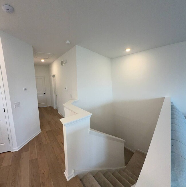 Building Photo - 4375 Chelsea Mnr Cir