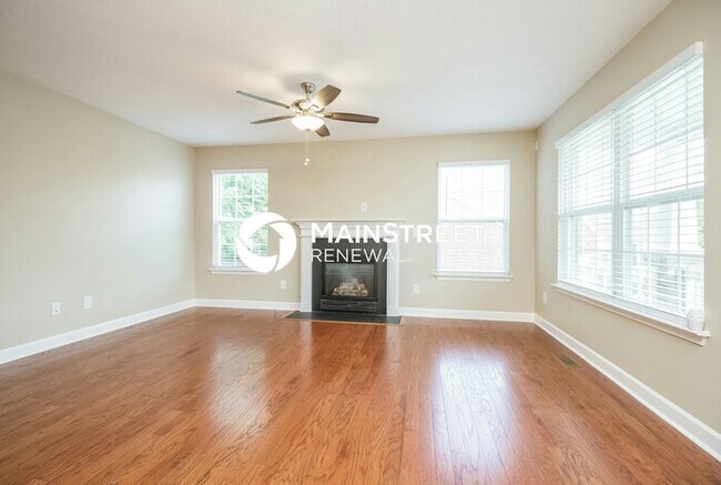 Foto del edificio - 4 Bedroom Pet-Friendly Home in Gallatin, T...