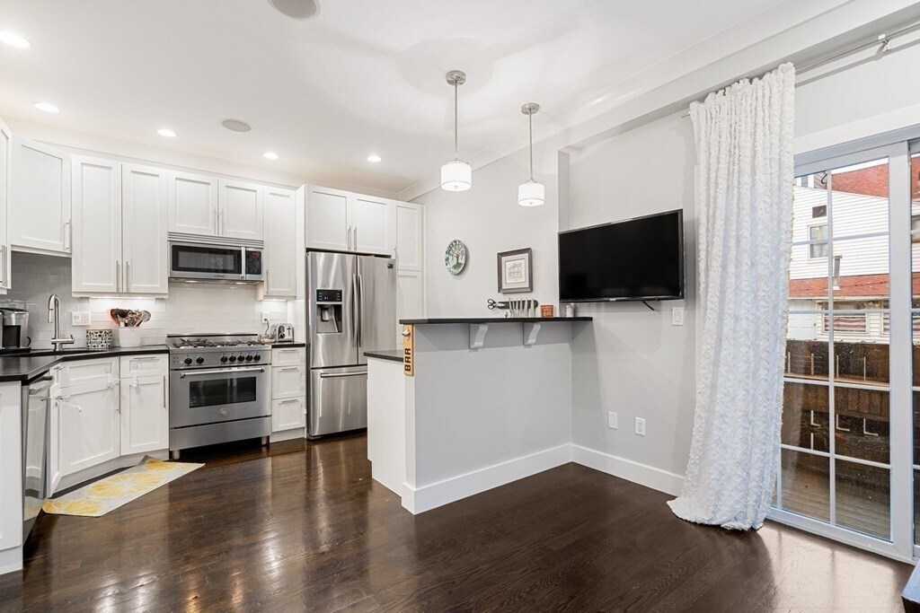 Foto principal - 170 W 5th St