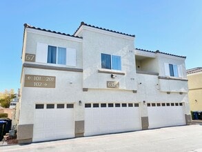 Building Photo - 6324 Rolling Rose St