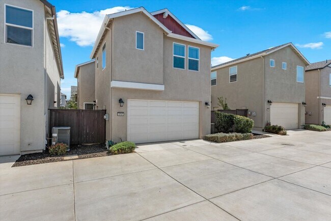 Foto del edificio - 2717 N Cove Dr