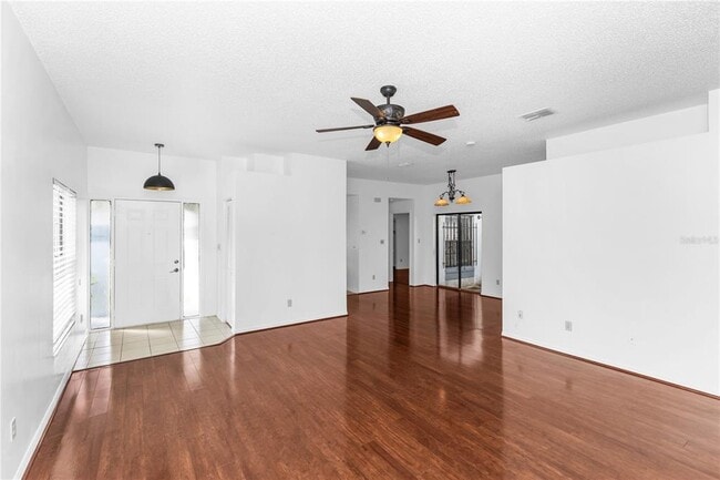 Foto del edificio - 5831 Plumtree Ct