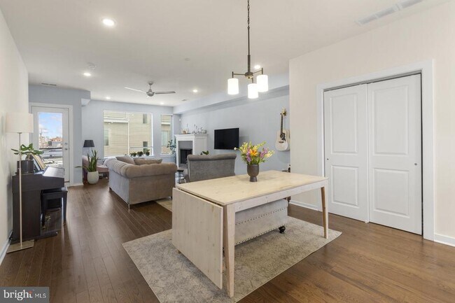 Foto del edificio - 2146 Kensington Ct