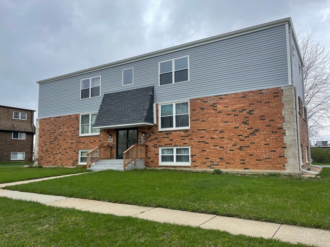 10407 N Church St Unit 3, Huntley, IL 60142 Condo for Rent in Huntley
