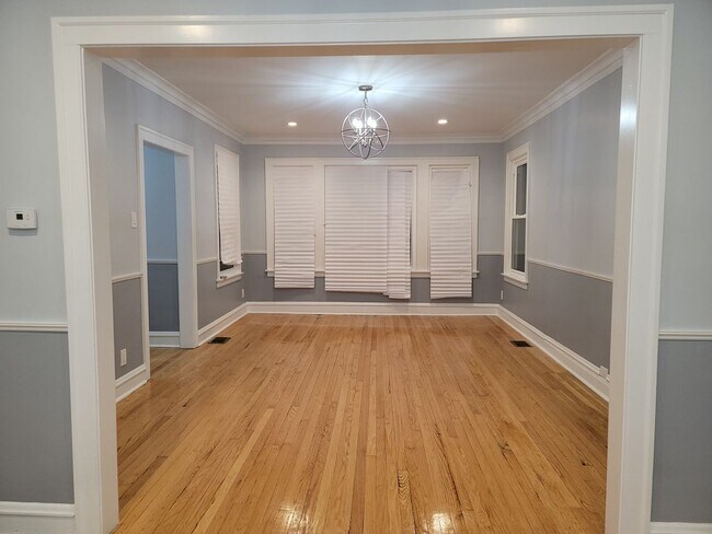 Foto del edificio - 8837 S Justine St