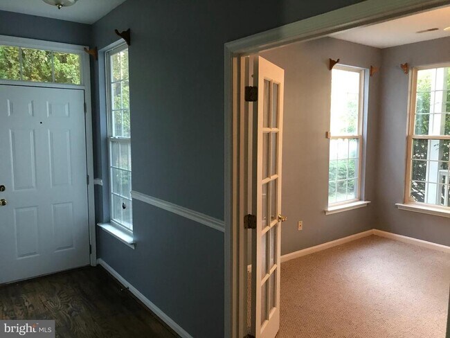 Building Photo - 13514 Crusader Way