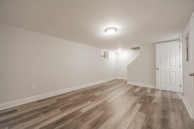 Foto del edificio - 7903 Langdon Ln
