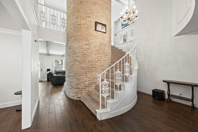 Building Photo - 10507 Cypresswood Dr