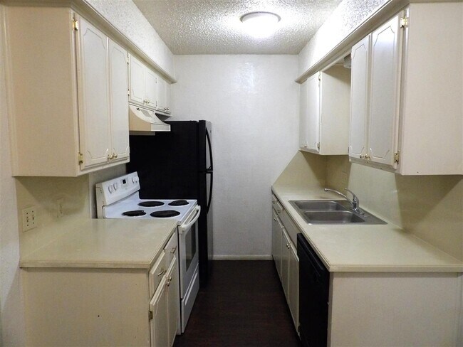 Foto del edificio - 6405 NW Oak Ave