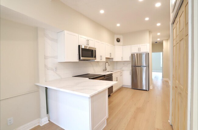 Foto del edificio - 931 Park Ave