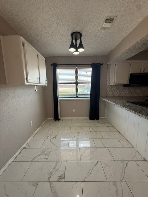 Foto del edificio - 5816 8th St