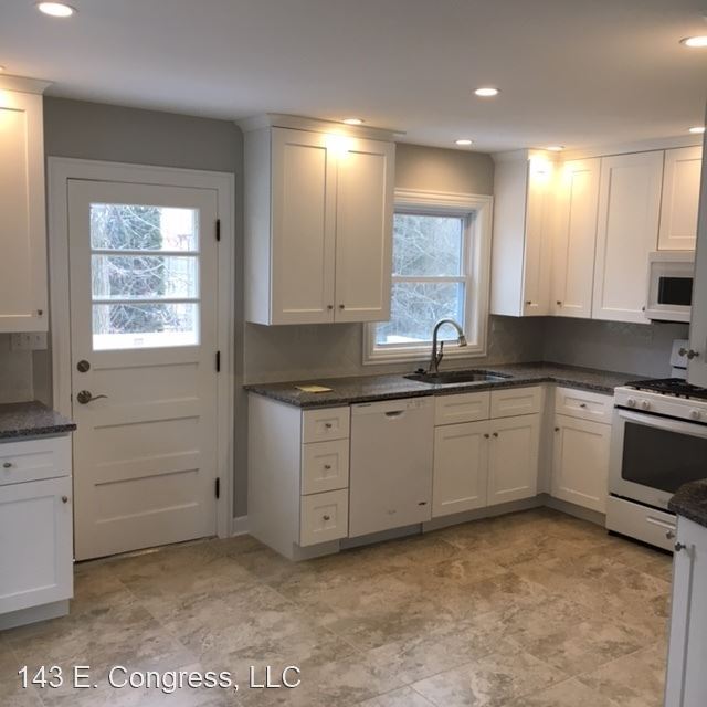 Foto del edificio - 3 br, 2 bath House - 143 E. Congress St