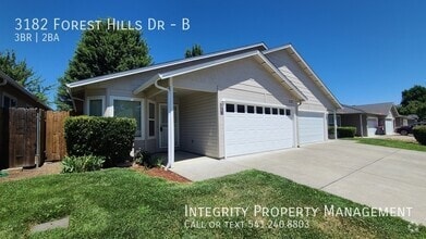 Building Photo - 3182 Forest Hills Dr