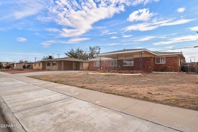 Foto del edificio - 3445 Glasgow St