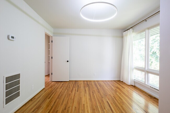 Foto del edificio - 1027 31st Ave N