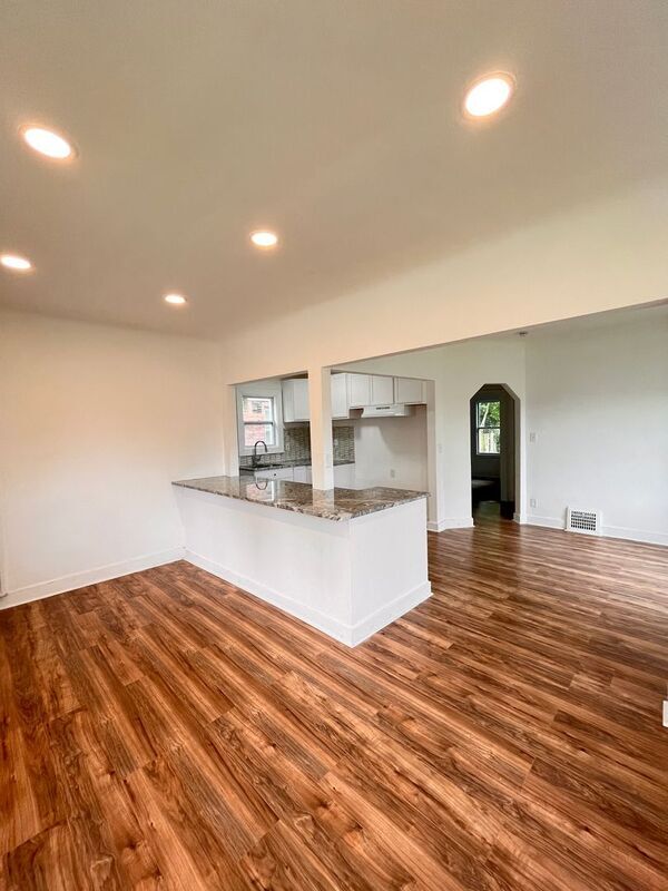 Foto del edificio - 15855 Northlawn St