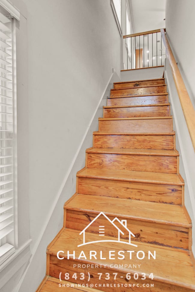 Building Photo - 455 Race St