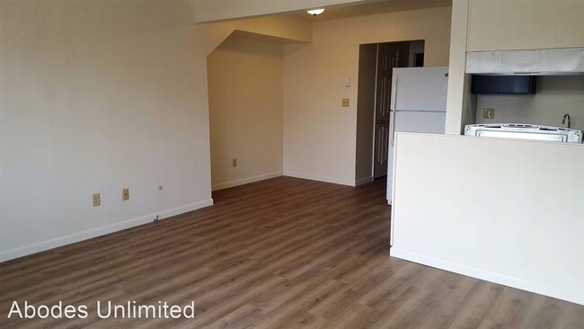 Building Photo - 612 W Luellen Dr
