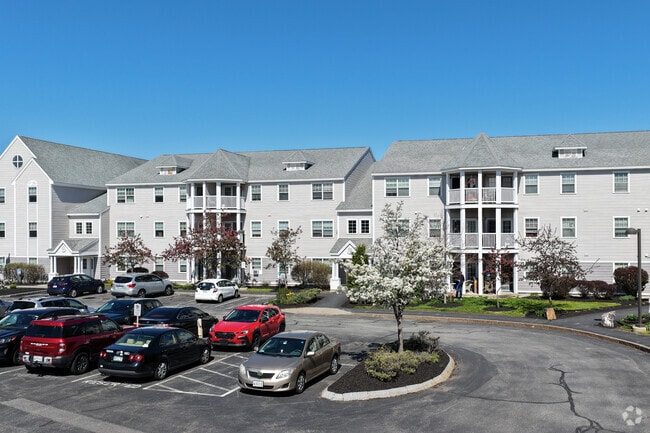 Building Photo - Island View