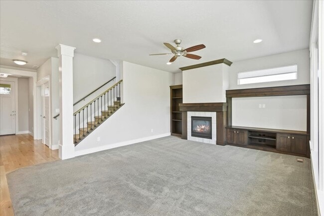 Building Photo - Beautiful Home In Century Farms! *6 MONTH ...