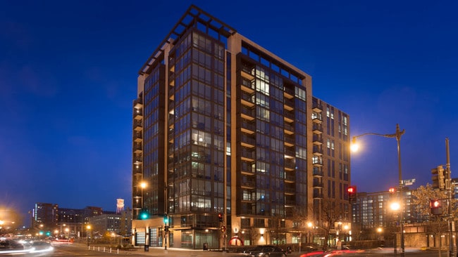 Building Photo - 100K