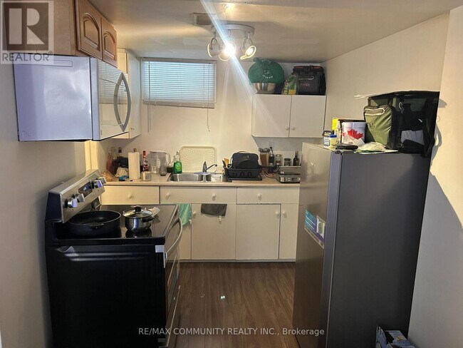 Photo du bâtiment - 693 Hawley St