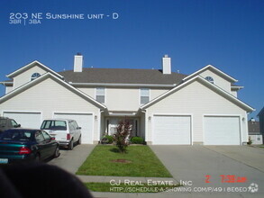 Building Photo - 203 NE Sunshine