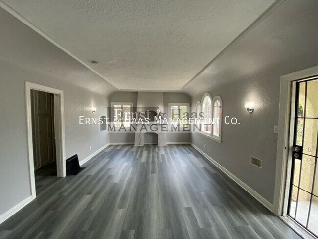 Building Photo - Beautiful 2 Bedroom 1 Bath Home in Long Be...