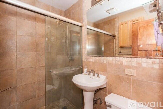 Photo - 2 bedroom in Chicago IL 60657 Apartment