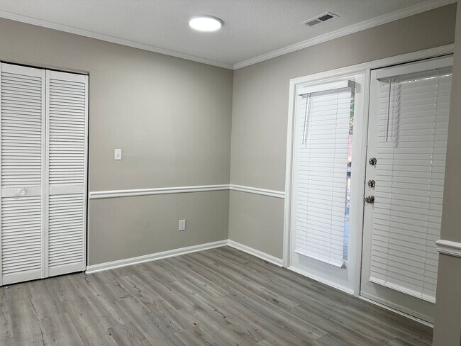 Foto del edificio - 4917 Pebble Beach Dr