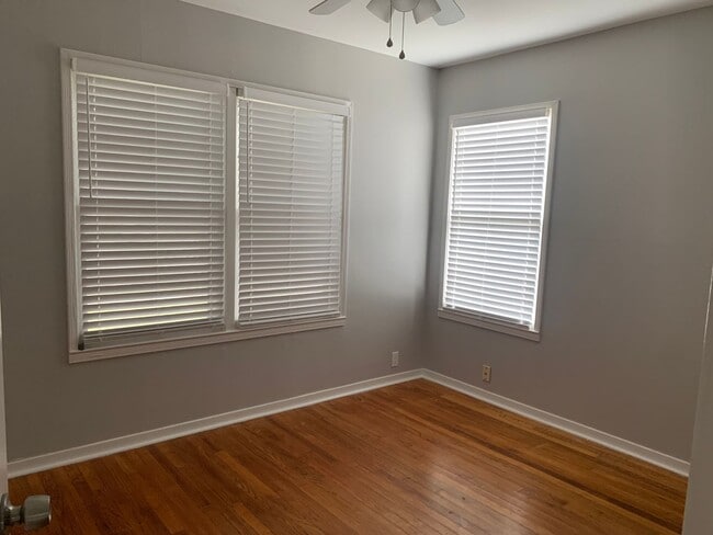 Foto del edificio - 726 Sheridan Dr