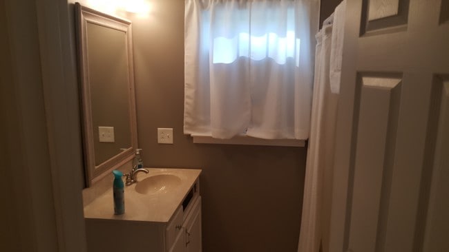 Foto del edificio - 1007 W Moore St