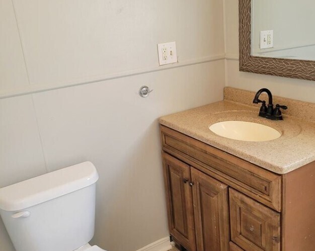 Foto del edificio - 300 W Verdine St