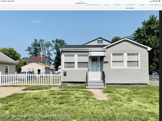 Building Photo - 125 7th St