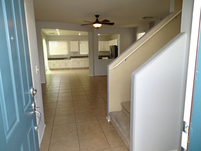 Building Photo - Mountains Edge 3 Bedroom and Loft Home