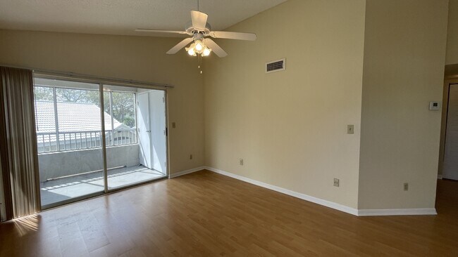 Building Photo - 2890 N Oakland Forest Dr