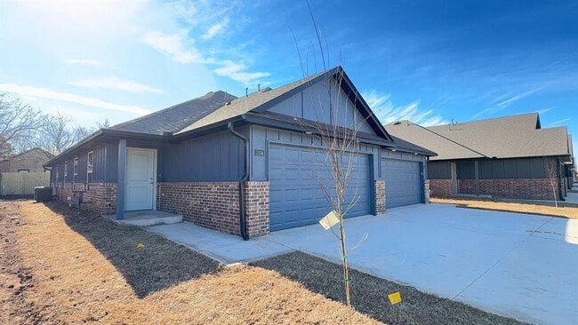 Building Photo - 1104 NW 113th St