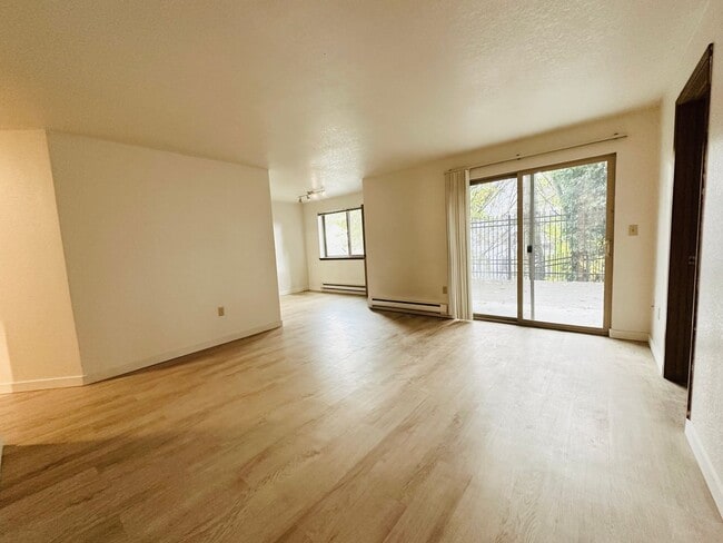 Interior Photo - Maplewood Apartments